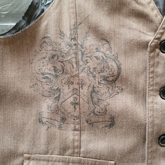 Light brown vest - Picture 5 of 11